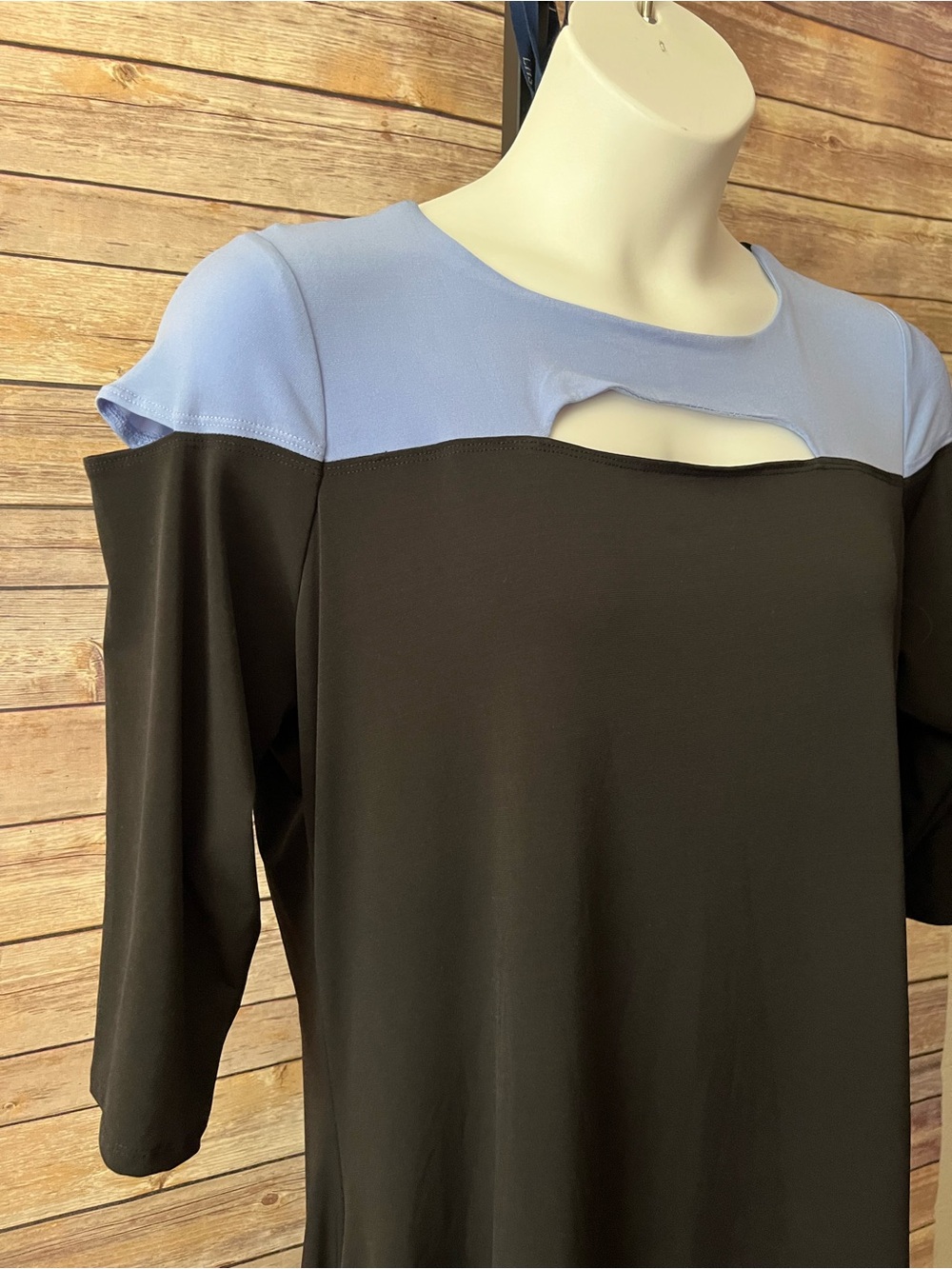 NY Collection Cutout A-Line Dress - 
Size 1X - Picture 5 of 9